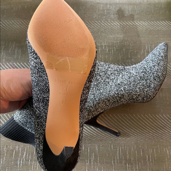 Black and silver, never worn. Fits like a sock. - Picture 4 of 4